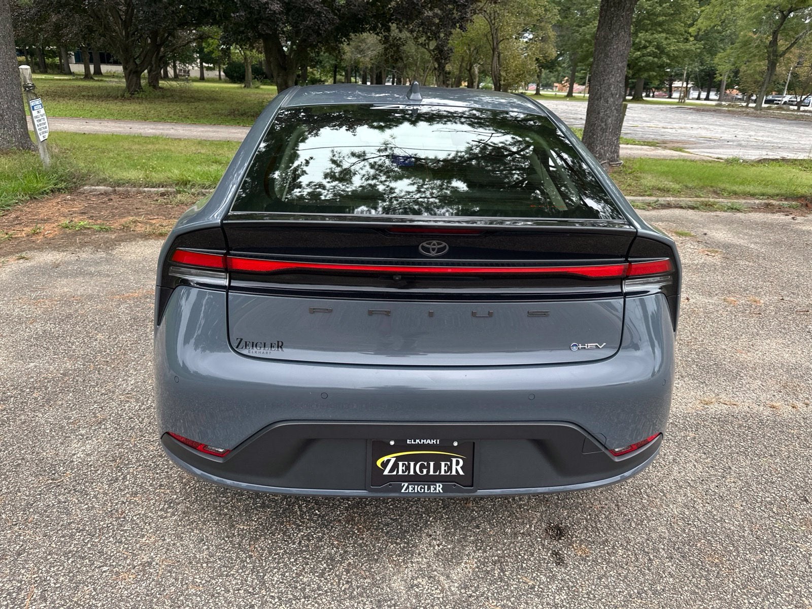 2024 Toyota Prius LE