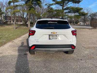 2025 Chevrolet Trax LT