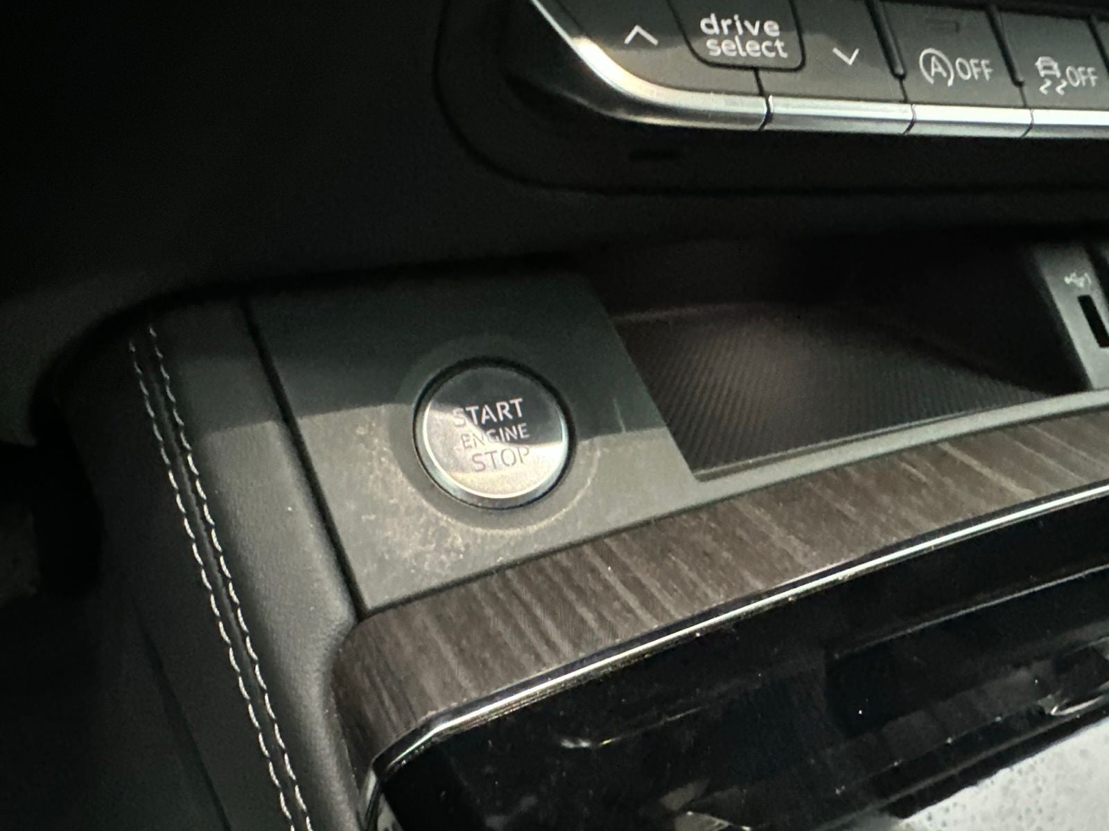 2024 Audi Q5 45 S line Premium quattro