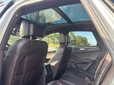 2020 Porsche Macan S